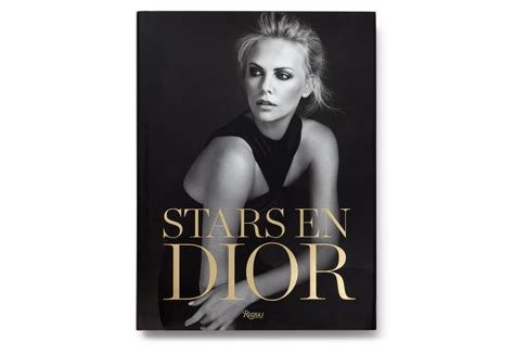 STARS EN DIOR Hardcover – May 12, 2012 